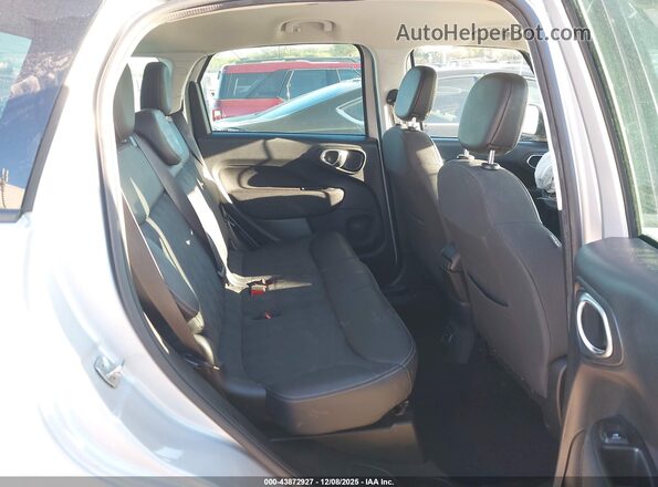 ZFBCFAAH7JZ040680 2018 FIAT 500L Silver Vista de la etiqueta del VIN