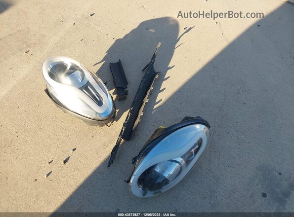 ZFBCFAAH7JZ040680 2018 FIAT 500L Silver Vista del cuadro de instrumentos