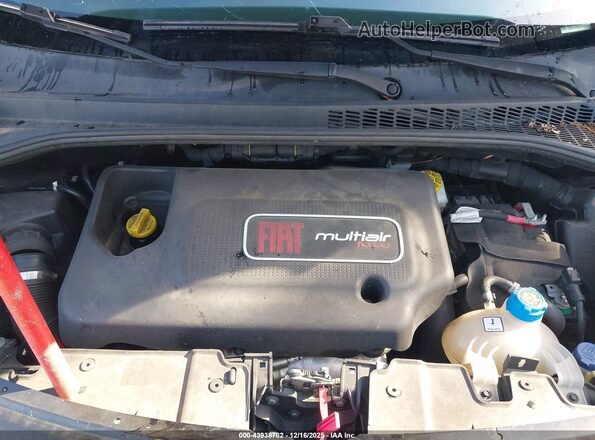 ZFBCFAAH8JZ041045 2018 FIAT 500L Black Հետևի տեսք