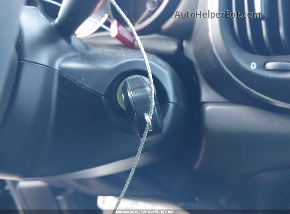 ZFBCFAAH8JZ041045 2018 FIAT 500L Black Առջևի վահանակի տեսք