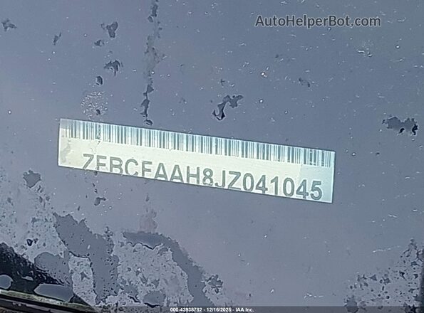 ZFBCFAAH8JZ041045 2018 FIAT 500L Black Շարժիչի բաժամունքի տեսք
