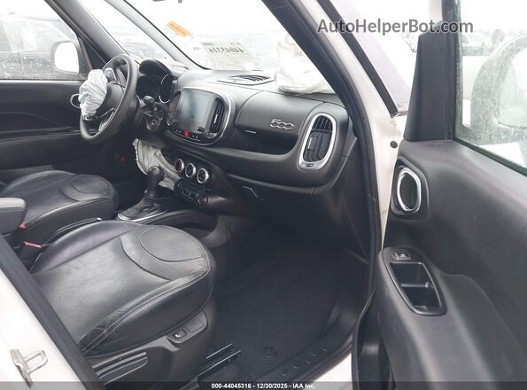 ZFBCFADH5JZ041547 2018 FIAT 500L White Vista interior delantera