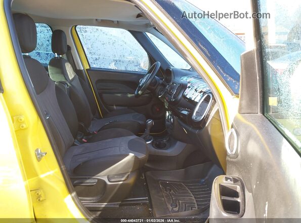 ZFBCFADH7GZ037430 2016 FIAT 500L Yellow წინა სალონის ხედი