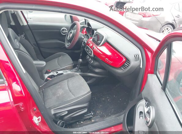 ZFBCFXAB3HP555230 2017 FIAT 500X Красный Вид салона спереди