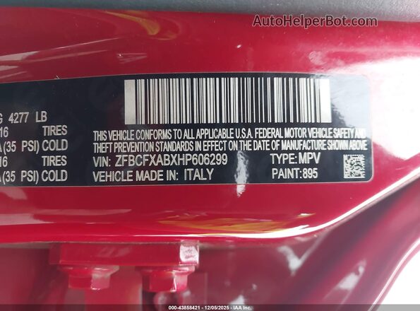 ZFBCFXABXHP606299 2017 FIAT 500X Red Vista del compartimento del motor