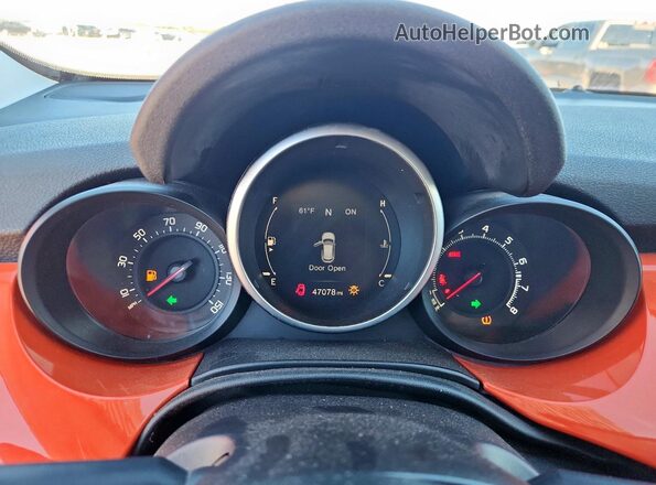 ZFBCFXAT9GP393269 2016 FIAT 500 Orange Սարքավորումների վահանակի տեսք