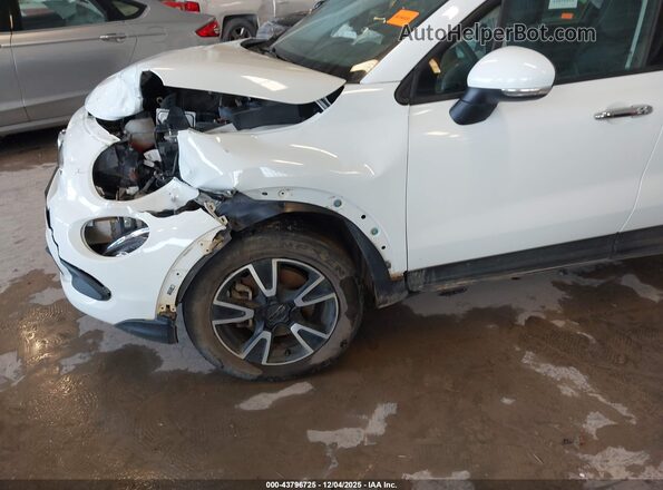 ZFBCFYAB6JP661733 2018 FIAT 500X White 