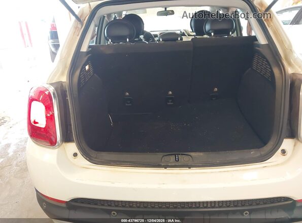 ZFBCFYAB6JP661733 2018 FIAT 500X White 