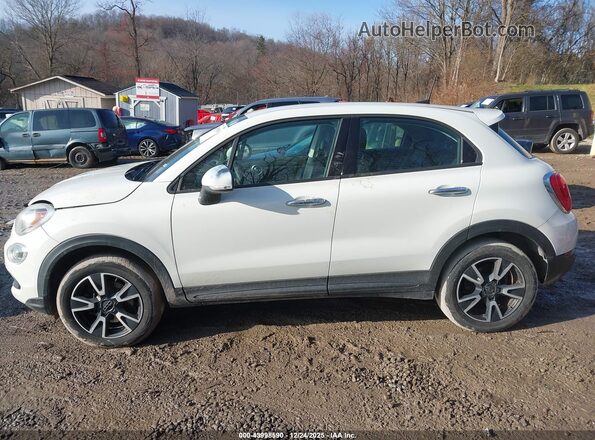ZFBCFYAB9JP702338 2018 FIAT 500X White სალონის 360-გრადუსიანი ხედი