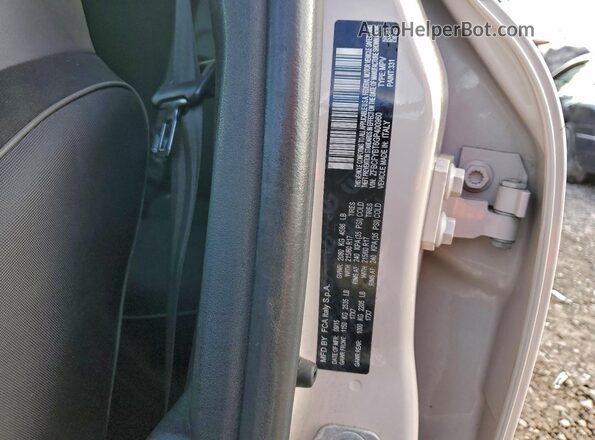 ZFBCFYBT6GP400960 2016 FIAT 500X White Widok wnętrza 360 stopni
