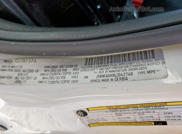ZFBNFAAH9LZ042748 2020 FIAT 500L White Vista del compartimento del motor