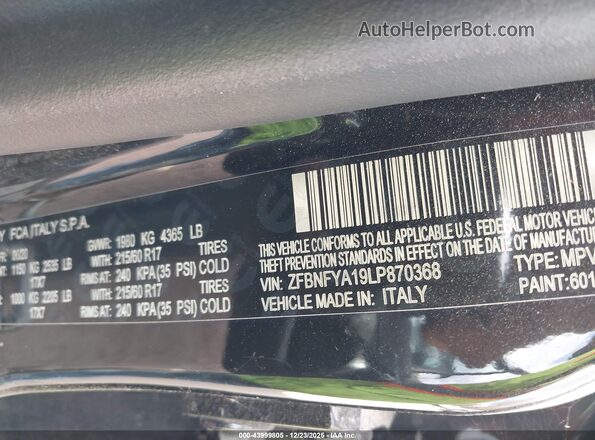 ZFBNFYA19LP870368 2020 FIAT 500X Black Vista del compartimento del motor