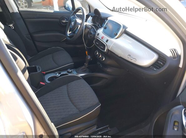 ZFBNFYB12LP870680 2020 FIAT 500X Silver Widok wnętrza z przodu