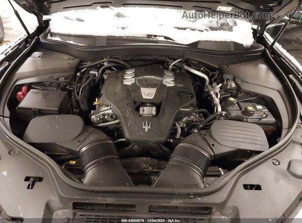 ZN661XUS1KX309822 2019 MASERATI LEVANTE Черный Вид сзади