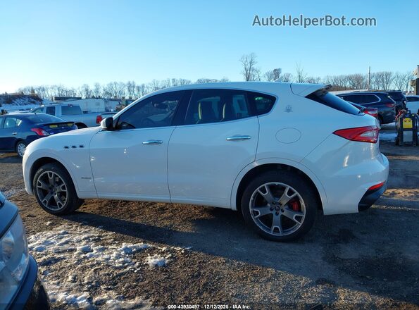 ZN661XUS3LX341446 2020 MASERATI LEVANTE White Панорамний вид салону 360°
