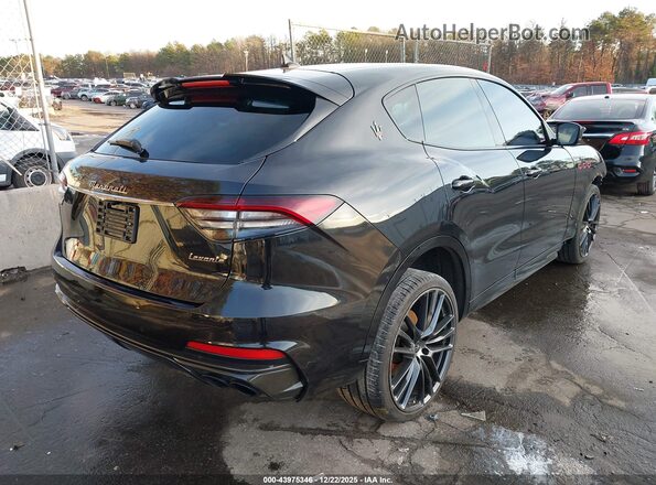 ZN661ZUT0NX381202 2022 MASERATI LEVANTE Black Tył prawy