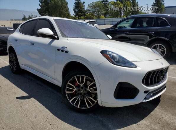 ZN682AVA7P7416390 2023 MASERATI GRECALE White Przód prawy