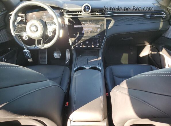 ZN682AVA9P7430145 2023 MASERATI GRECALE Blue Widok deski rozdzielczej