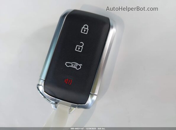 ZN682AVM7P7438447 2023 MASERATI GRECALE Gray 