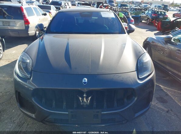 ZN682AVM7P7438447 2023 MASERATI GRECALE Gray 