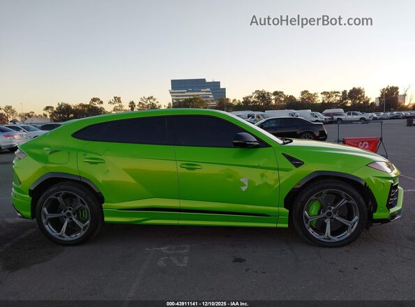 ZPBUA1ZL2KLA04966 2019 LAMBORGHINI URUS Зеленый Вид задней части салона