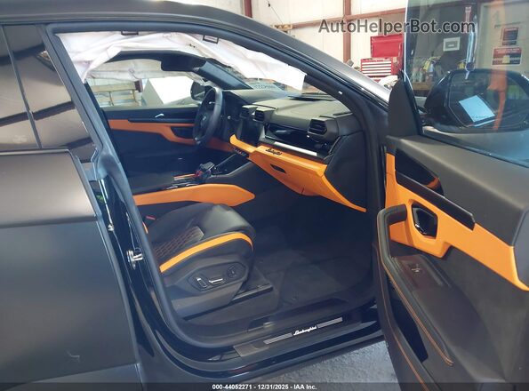 ZPBUD6ZL1SLA39177 2025 LAMBORGHINI URUS Black Vista interior delantera