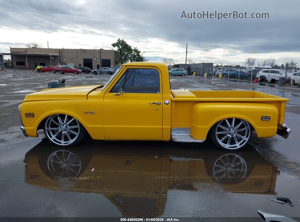 CE149Z897579      1970 CHEVROLET C10 Желтый Панорамный вид салона 360°