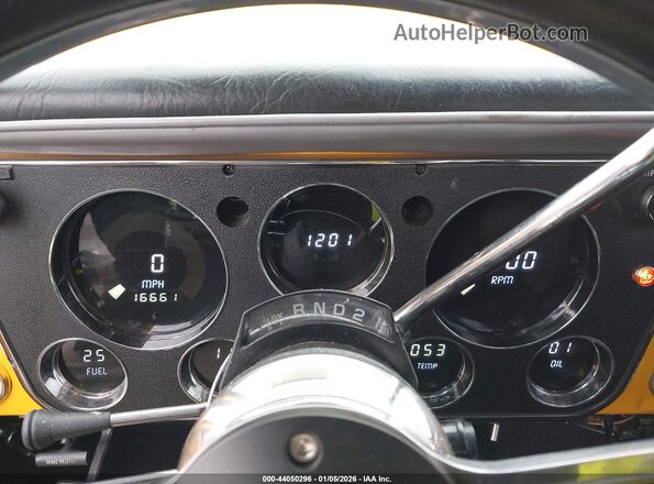 CE149Z897579      1970 CHEVROLET C10 Желтый Вид задних сидений