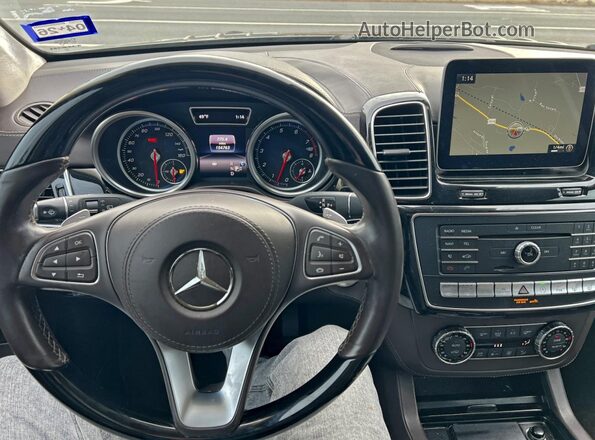 4JGDF7DE2HA962560 2017 MERCEDES-BENZ GLS-CLASS Gray Vista del salpicadero