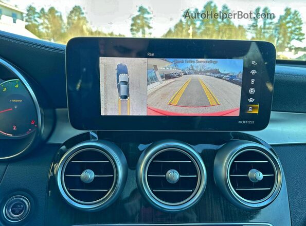 W1N0J8EB7NG026723 2022 MERCEDES-BENZ GLC-CLASS Red Vista del compartimento del motor