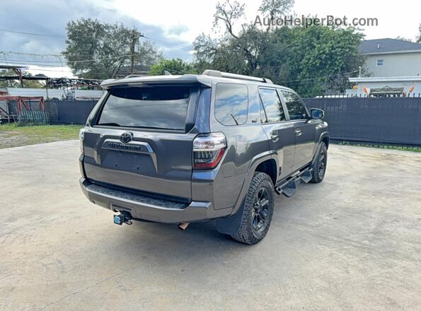 JTEMU5JR6M5902253 2021 TOYOTA 4RUNNER Gray Դիմացի տեսք