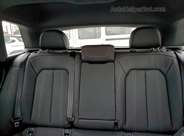 WA1B5BFZ3SP015026 2025 AUDI Q4 White 