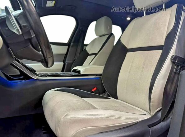 SALYL2RX3JA706700 2018 LAND ROVER RANGE Белый Вид сзади