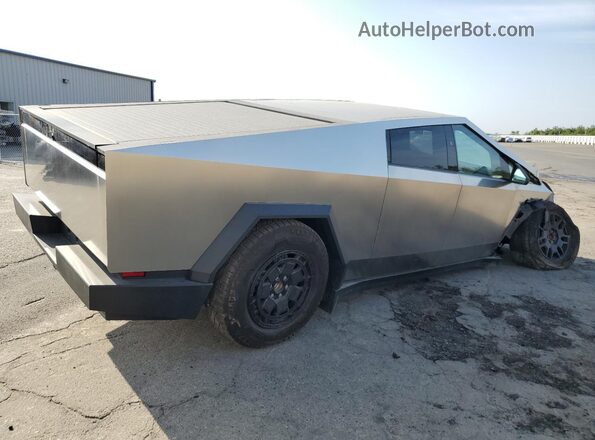 7G2CEHED5RA012985 2024 TESLA CYBERTRUCK Silver წინა მარჯვენა