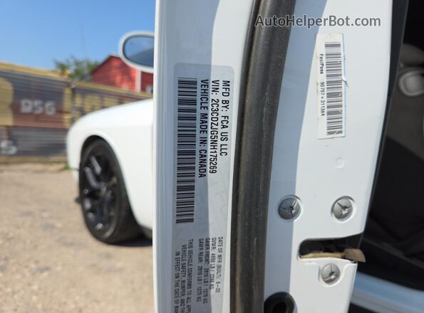2C3CDZJG5NH175269 2022 DODGE CHALLENGER White Вид задньої частини салону