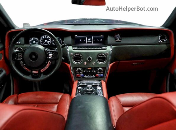 SLA689X52KU113931 2019 ROLLS-ROYCE CULLINAN Черный Вид задних сидений