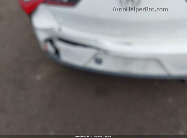 19UDE2F77KA015161 2019 ACURA ILX White Widok z przodu