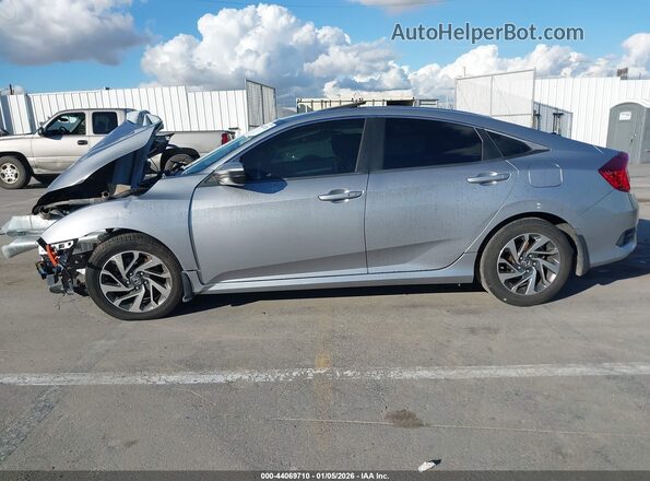 19XFC2F79GE001490 2016 HONDA CIVIC Silver Սալոնի հետևի տեսք