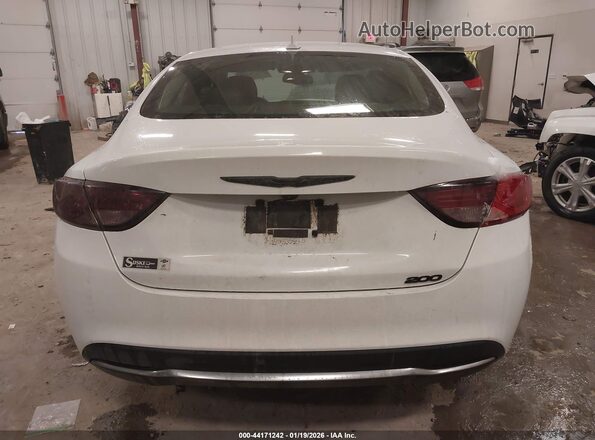 1C3CCCAB2HN501139 2017 CHRYSLER 200 White 