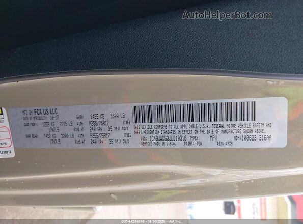 1C4BJWDG3JL810318 2018 JEEP WRANGLER Коричневый Вид подкапотного пространства