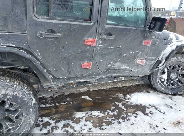 1C4BJWDG8HL588918 2017 JEEP WRANGLER UNLIMITED Gray Vista frontal