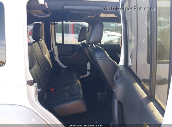 1C4BJWEG2HL696529 2017 JEEP WRANGLER UNLIMITED White Вид наклейки з VIN-кодом