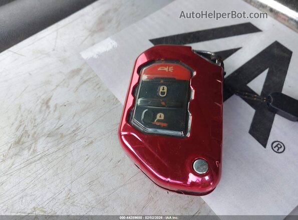 1C4HJXDNXKW591467 2019 JEEP WRANGLER UNLIMITED Red Widok deski rozdzielczej