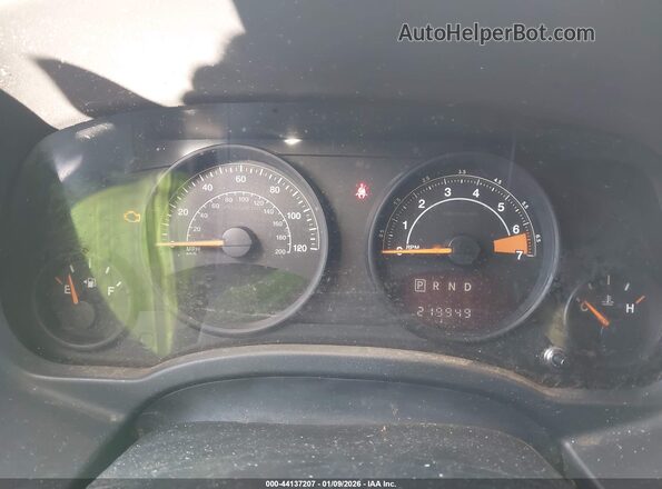1C4NJCBA6GD641263 2016 JEEP COMPASS White Widok tylnych siedzeń