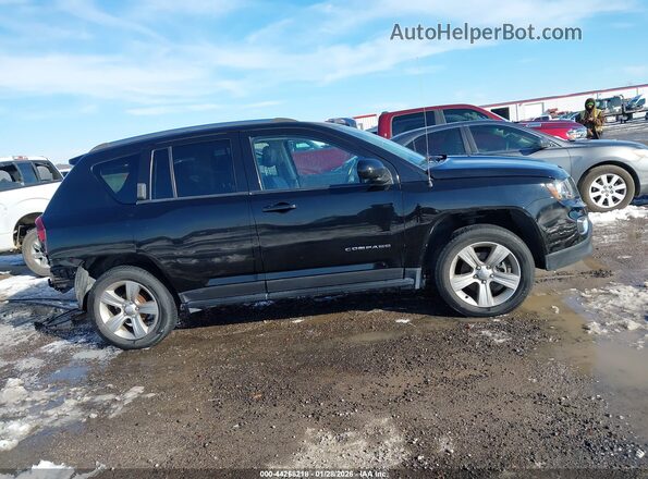 1C4NJCEA6GD792681 2016 JEEP COMPASS Black Rear interior view