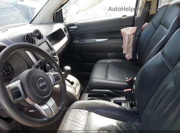 1C4NJDEB9HD193449 2017 JEEP COMPASS White Vista interior delantera