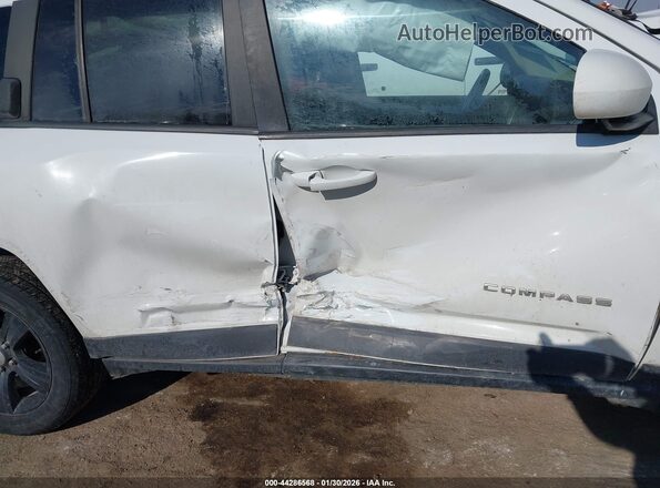 1C4NJDEB9HD193449 2017 JEEP COMPASS White Vista frontal