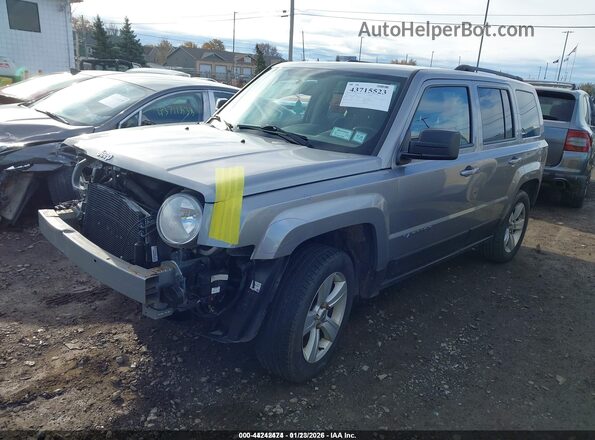 1C4NJRFB1HD181386 2017 JEEP PATRIOT Серебряный Передняя левая четверть