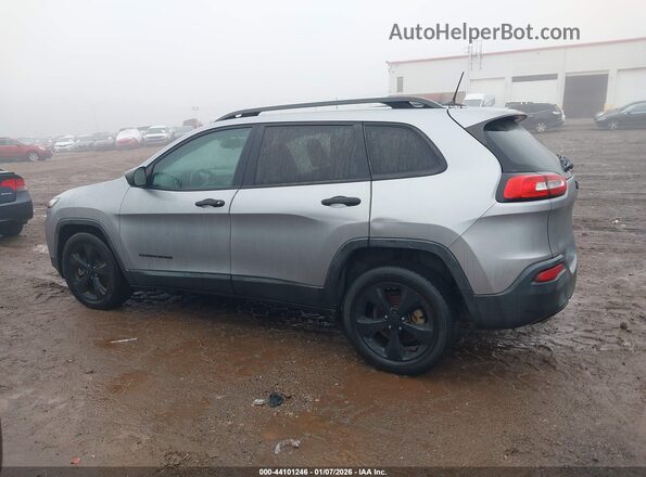1C4PJLAB6HW652773 2017 JEEP CHEROKEE Gray 360 interior view