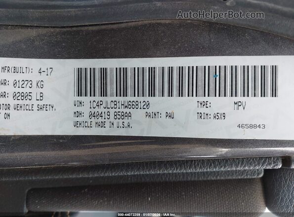 1C4PJLCB1HW668120 2017 JEEP CHEROKEE Gray Widok komory silnika